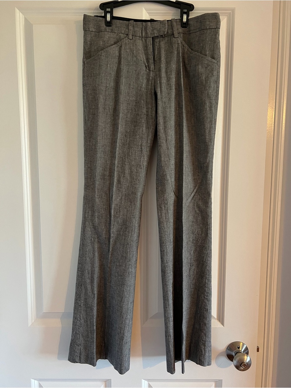 Women’s BCBGMaxAzria Black Dress Pants with Subtle Texture. Size 0.